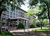 photo: Main Entrance/School of Engineering