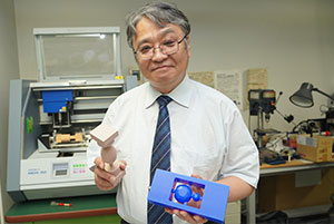 准教授・博士（工学）　田中　文基