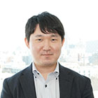 写真：准教授・博士（工学）　佐藤　孝憲