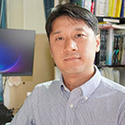 写真：博士（情報科学）　渋川 敦史