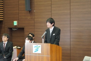 学院長　近野敦